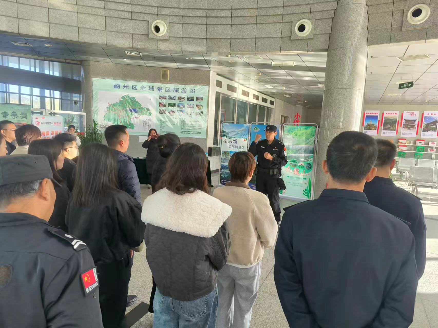 98368948.jpg 98368948.jpg